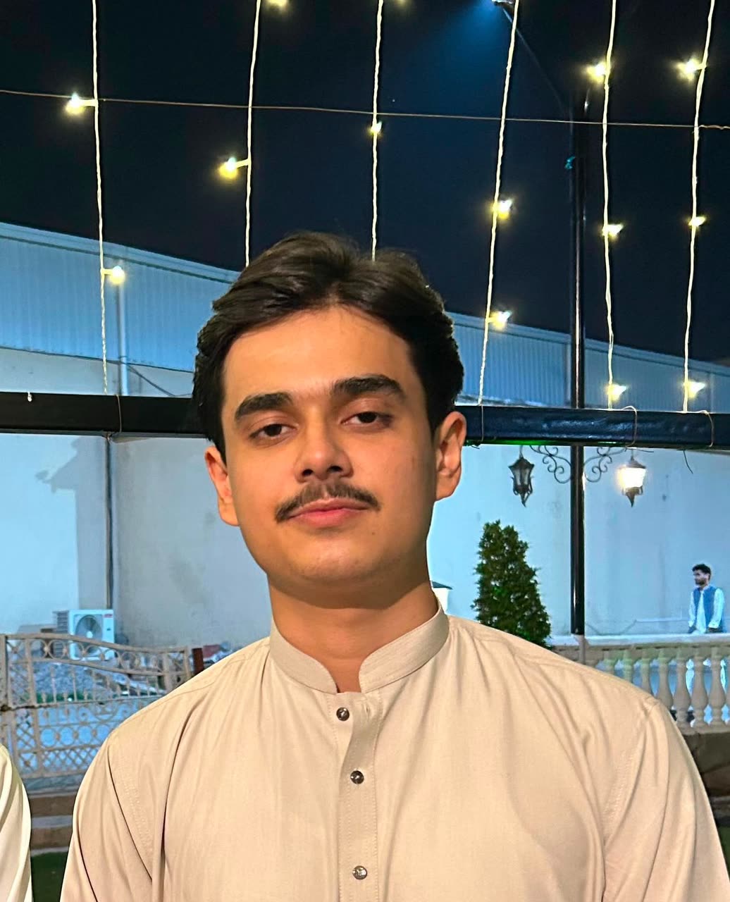 Shahzaib Farooq, Co-founder and COO at CiNQ.